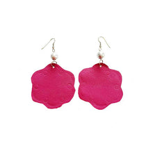  Leather-earring-pink-flower-2-kreassions.com