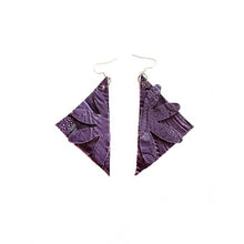 Load image into Gallery viewer, kreassions.com Leather-earring-purple-triangle
