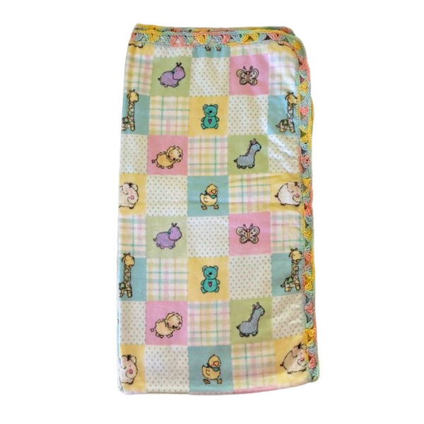 Baby blanket with cartoon animal patterns with crocheted edge - kreassions.com