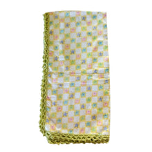 baby blanket flannel fabric with a stars pattern and crocheted edges - kreassions.com