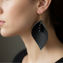 Leather-earring-black-drop-leather goods-kreassions.com