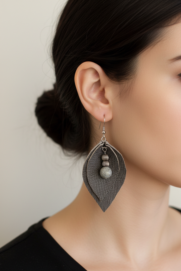 Leather-earring-gray-double-drop-leather goods-kreassions.com