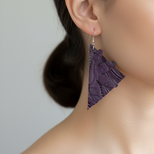 Leather-earring-purple-triangle-leather goods-kreassions.com