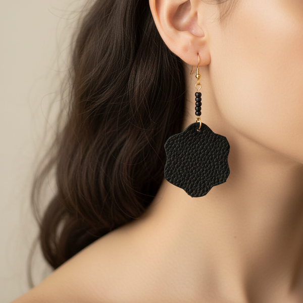 Leather-earring-black-flower-kreassions.com
