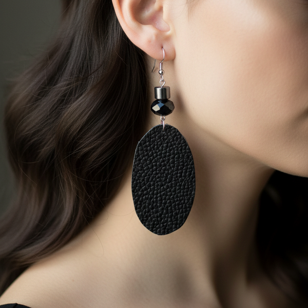 Leather-earring-black-oval-kreassions.com