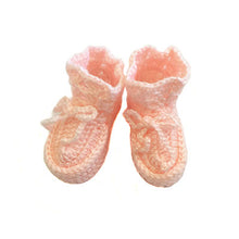 Load image into Gallery viewer, baby booties crochet 0-3 months Baby Layette Outfit Gift Set - kreassions.com
